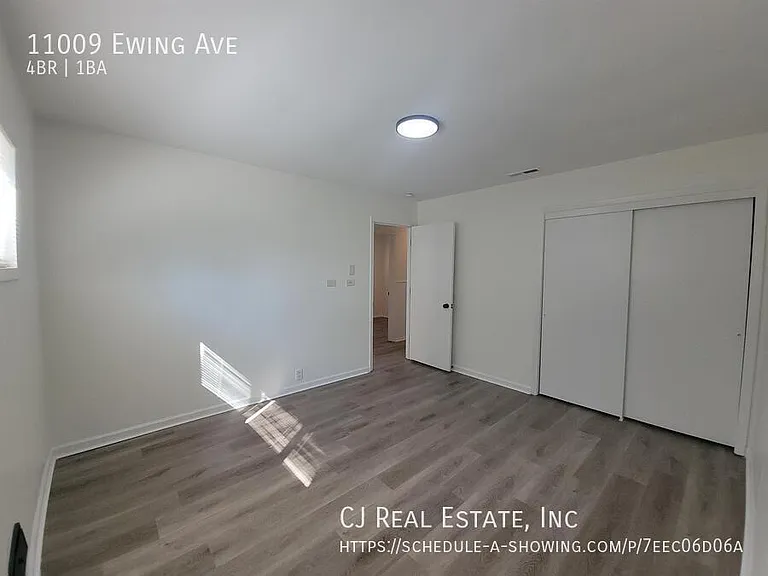 11009 Ewing Ave — Photo 10