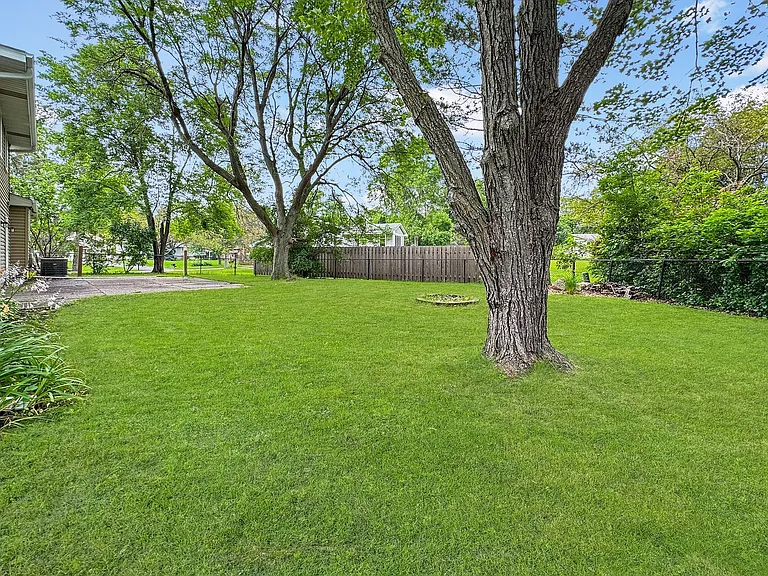 3830 Union Terrace Ln N — Photo 20