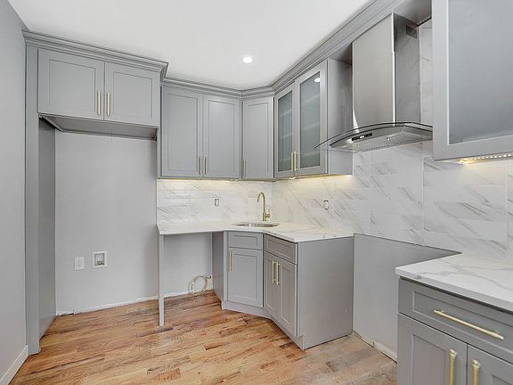 3rd image of 11411 194th St