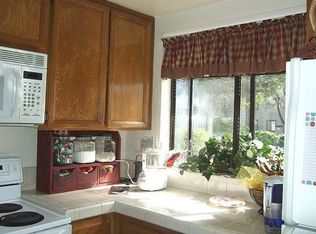 6051 Joaquin Murieta Ave APT B, Newark, CA 94560
