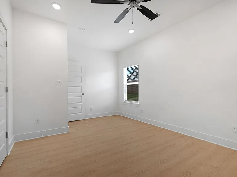 2713 SW Shackelton Ave #1 — Photo 41