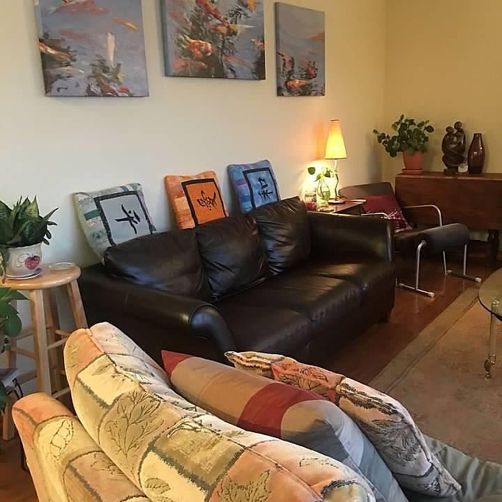 1st image of 924 Shorewood Dr APT 2