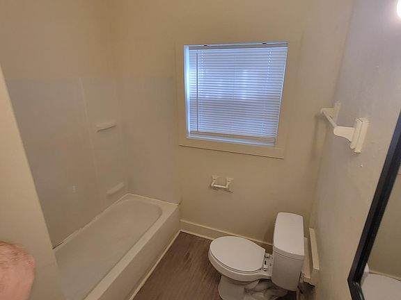 3rd image of 1520 Prentis Ave APT 1