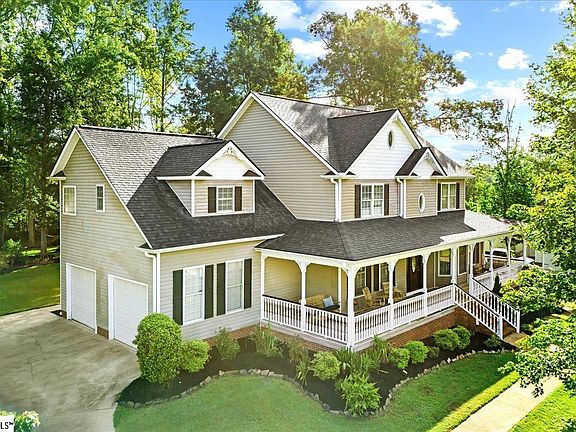 2nd image of 205 Montague Dr