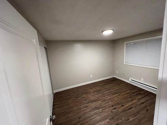 4th image of 12517 47th Ave SW #5