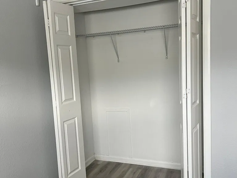Closet in second bedroom
