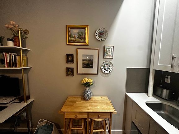 3rd image of 92 Wadsworth Ave #18