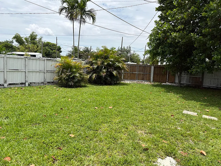 706 Glenn Pkwy — Photo 5