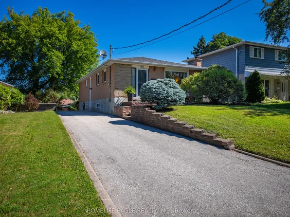 751 Greenfield Cres, Newmarket, ON L3Y 3B2