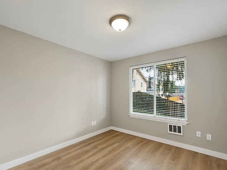4308 NE Sunset Blvd #U4 — Photo 17