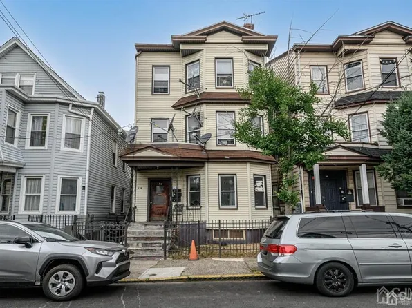 136 Butler St, Paterson, NJ 07524