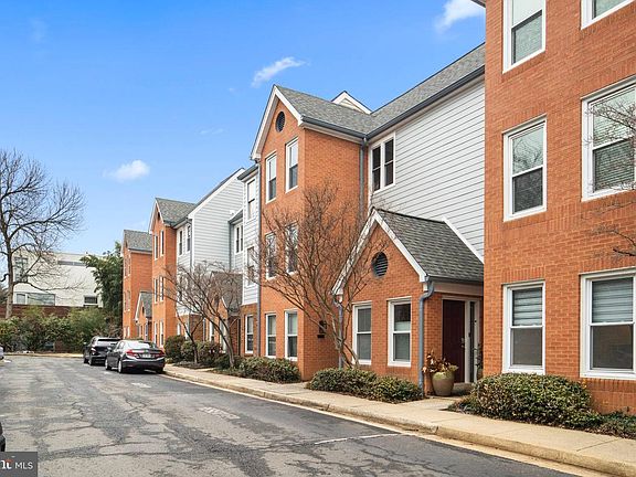 3rd image of 2105 N Rolfe St APT A