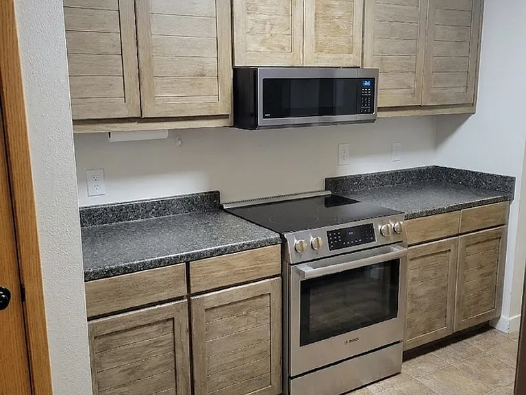 1140 Portland Pl #205 — Photo 6