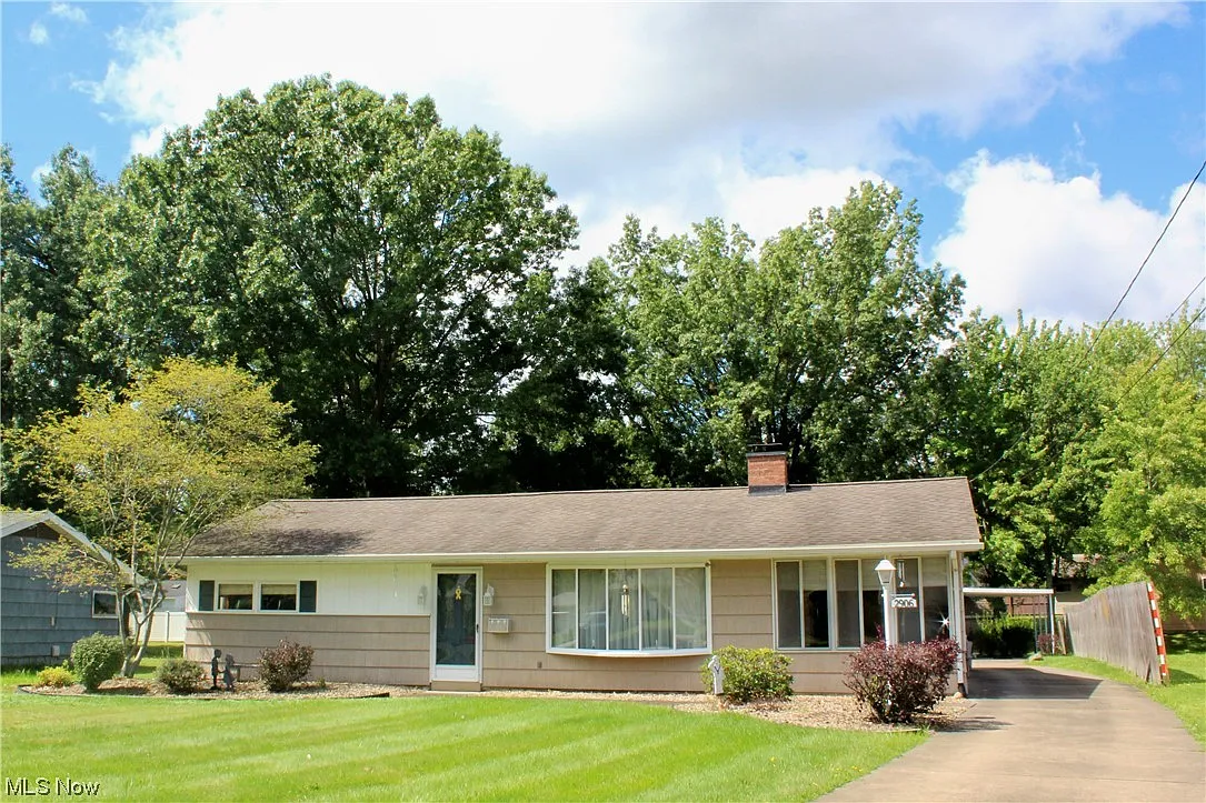 2906 Redgate Ln photo 1