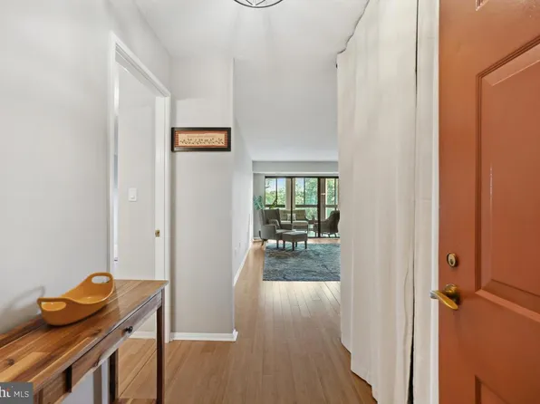 15100 Interlachen Dr #4-522, Silver Spring, MD 20906