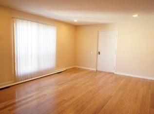 10427 Briarbend Dr APT 3, Saint Louis, MO 63146