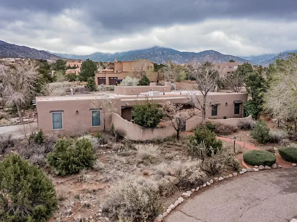 997 Lynx Loop NE, Albuquerque, NM 87122