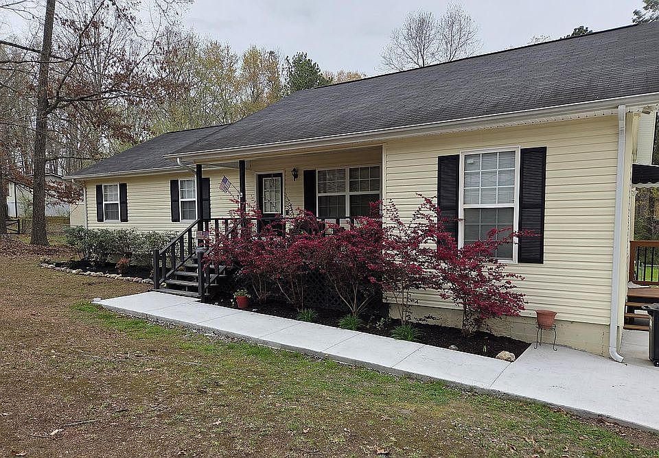 1st image of 306 Yellow Rock Dr
