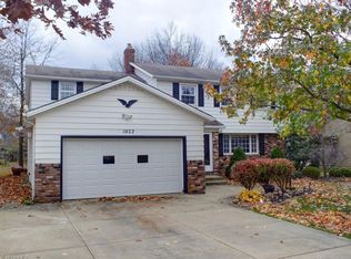 1022 Millridge Rd, Highland Heights, OH 44143