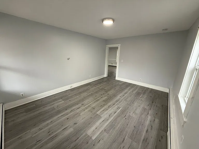 32 Worcester St — Photo 3