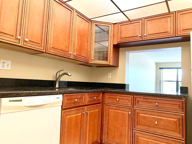 2312 S Cypress Bend Dr #209 — Photo 5