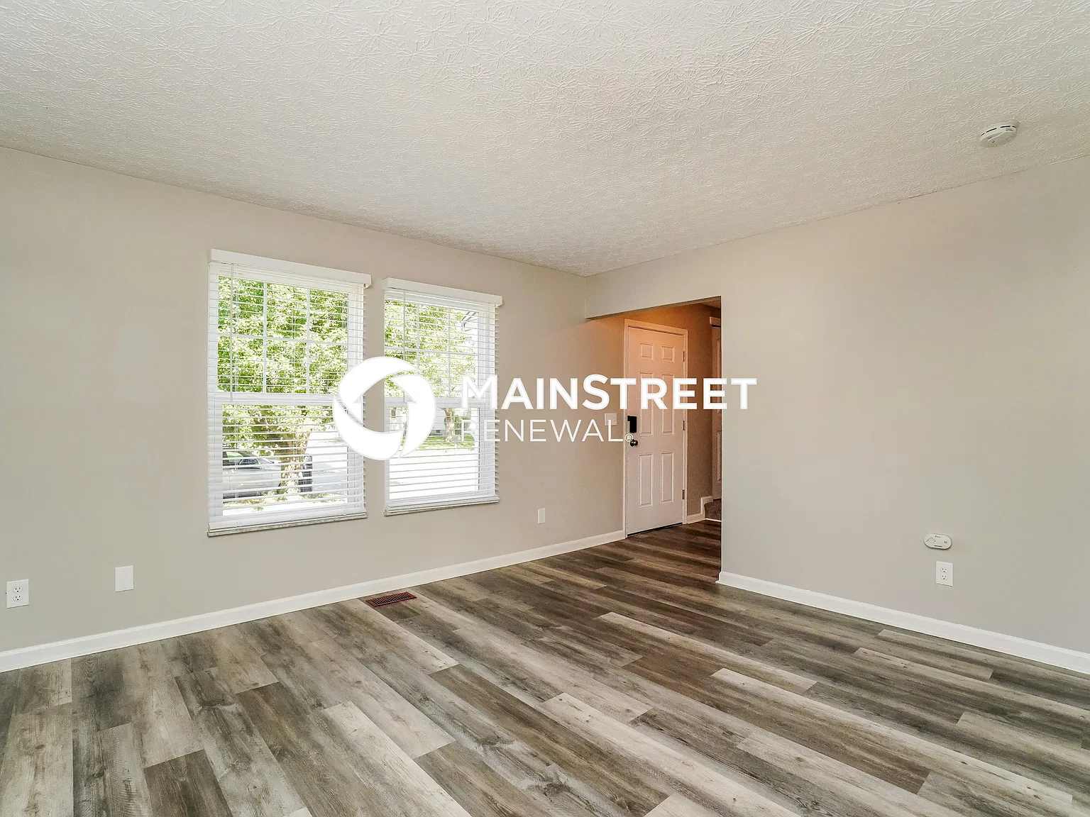 3324 Gurtis Dr — Photo 2