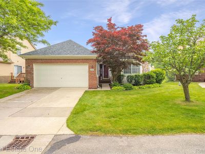 31207 Barrington Dr, Novi, MI, 48377