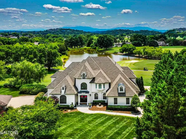 205 Pebble Beach Point, Farragut, TN 37934