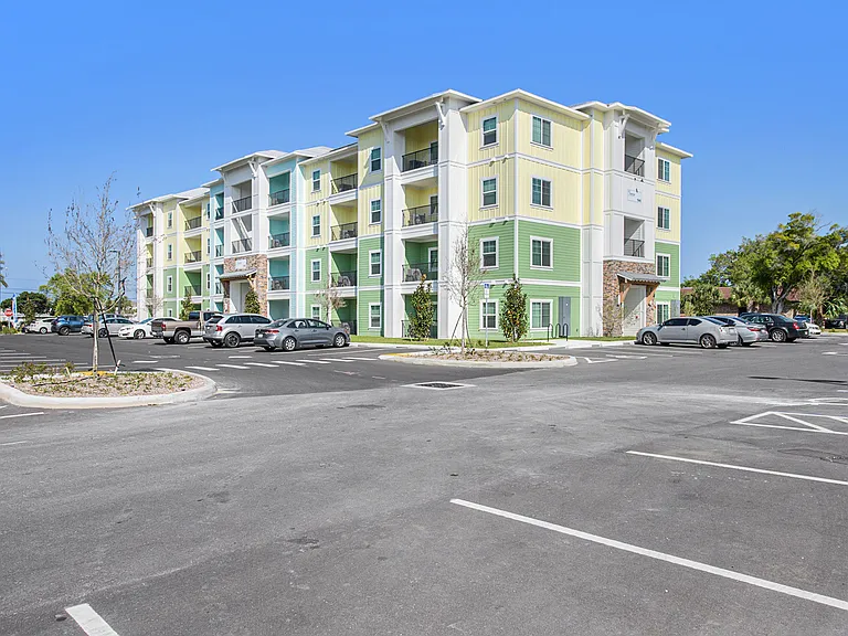 1040 Clearwater Largo Rd N #411 — Photo 13