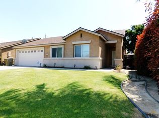 2425 Berkshire Rd, Bakersfield, CA 93313