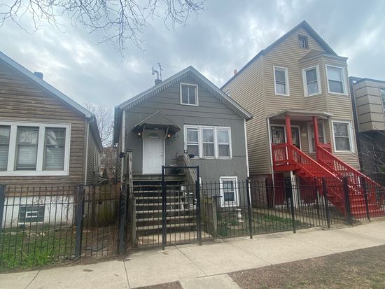 1717 N Mozart St, Chicago, IL 60647