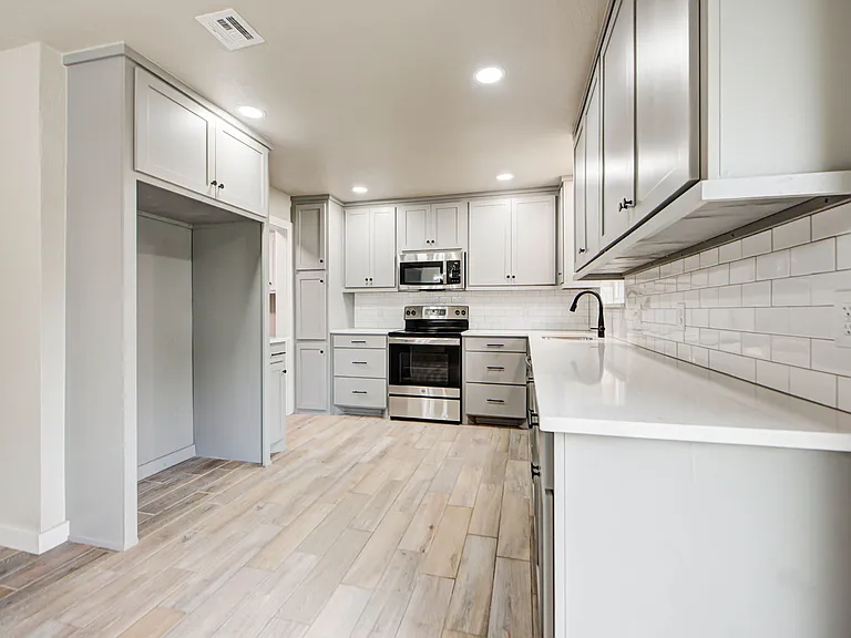 501 N Morgan Dr — Photo 15