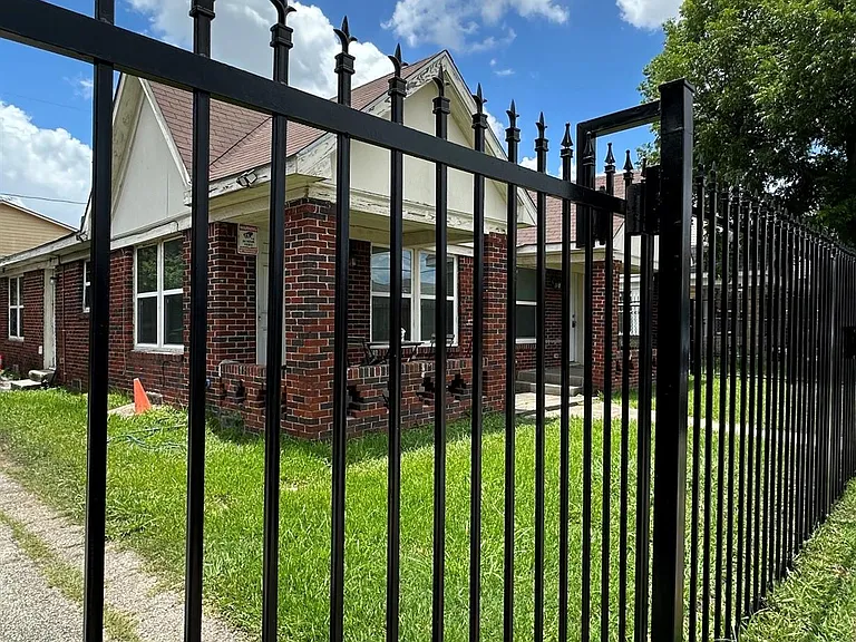 5026 Jefferson St — Photo 22