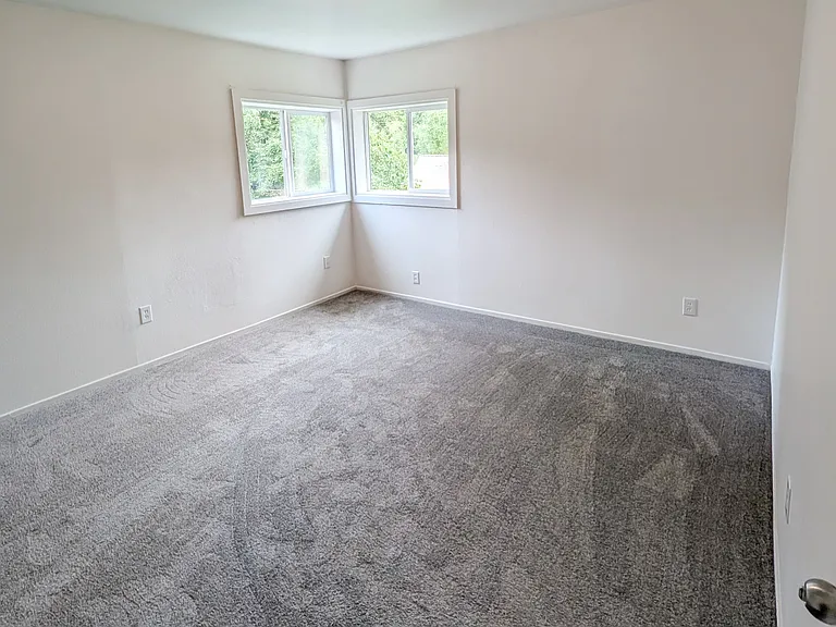 14301 Mill Ct #3 — Photo 12