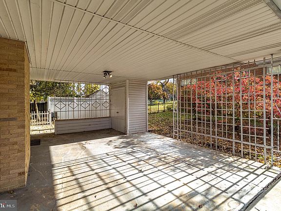3rd image of 500 Altavista Ave