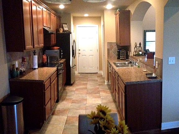 4th image of 3221 Grand Lake Dr