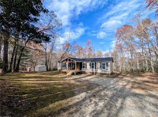 152 Paynetown Rd, Mount Airy, NC 27030