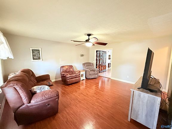2nd image of 1103 6th Pl NE