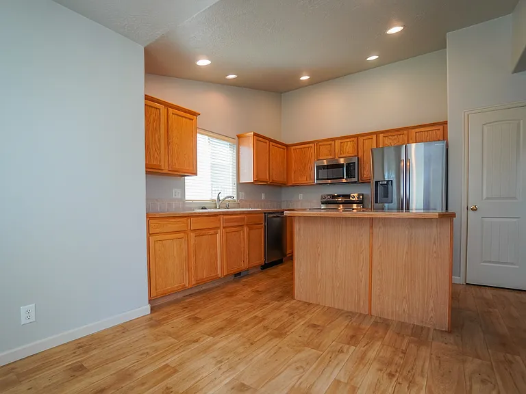 1445 W Silver Salmon Dr — Photo 17