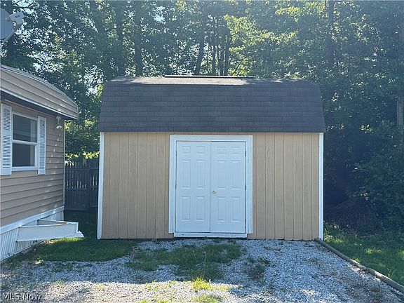 2nd image of 6800 Lake Rd W Lot 35E