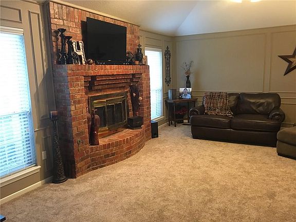 2nd image of 29 Augusta Dr