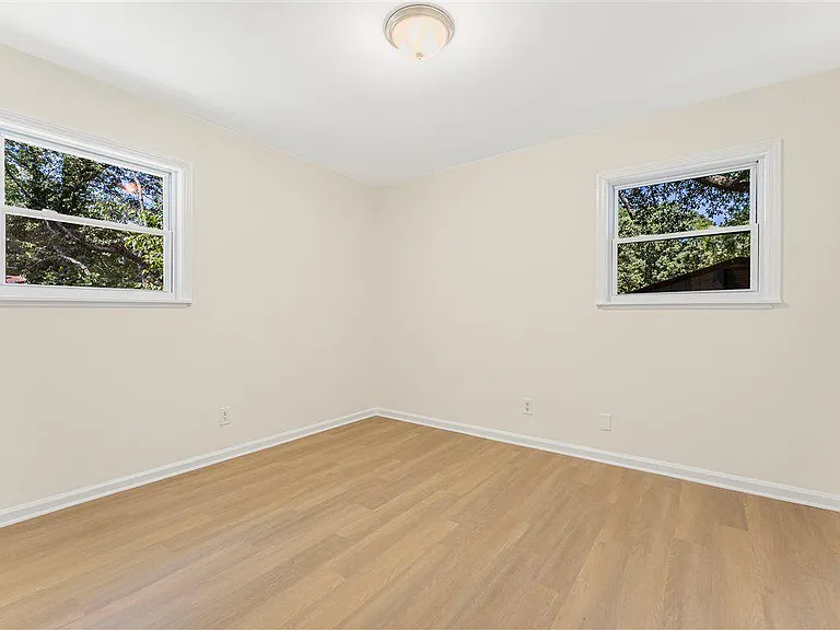 6371 Westbury Rd — Photo 18