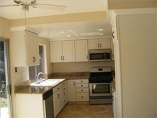 3rd image of 1851 Fleetwood St