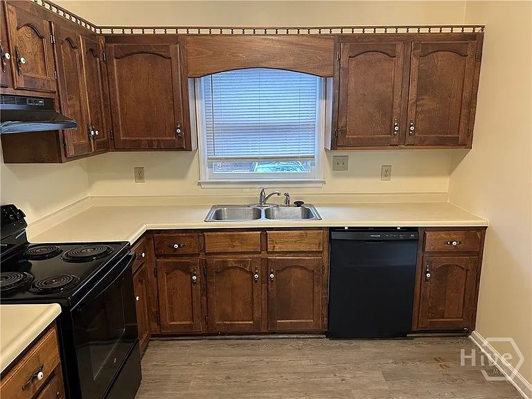 250 Cleveland Rd #219 — Photo 9