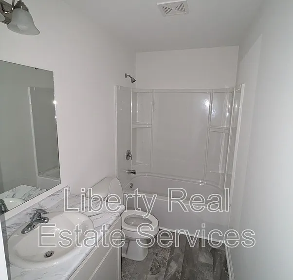 114 Alcove Ct — Photo 10