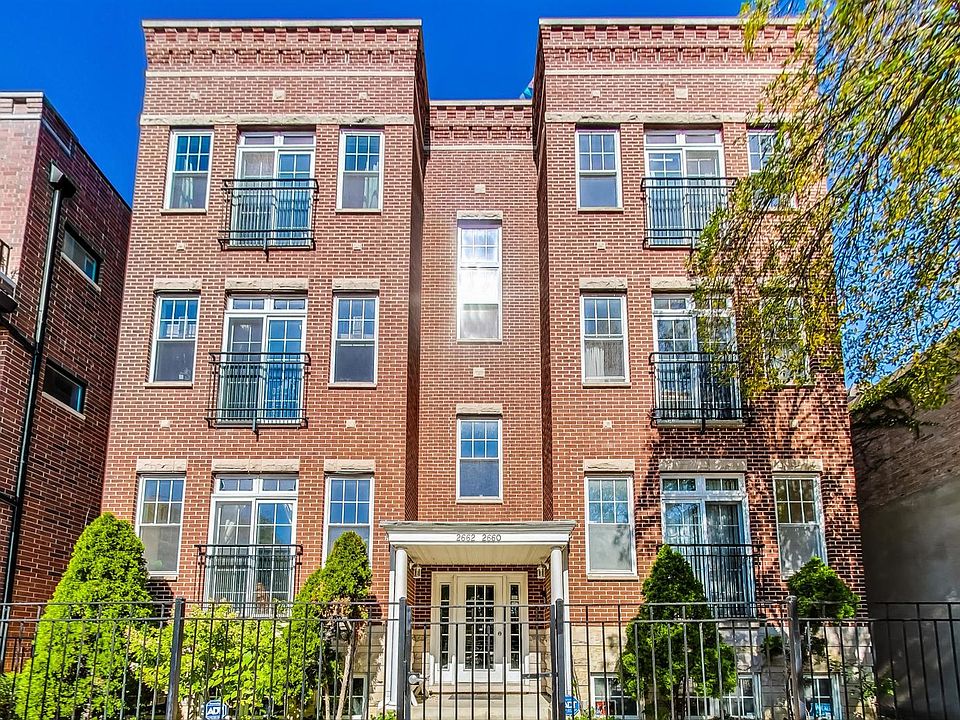 1st image of 2662 W Montrose Ave #1
