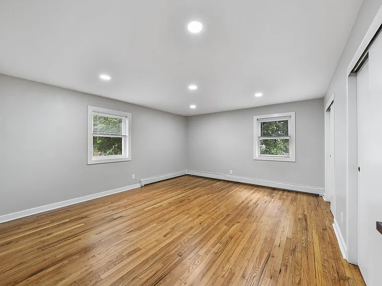 22 Howard St #4 — Photo 10