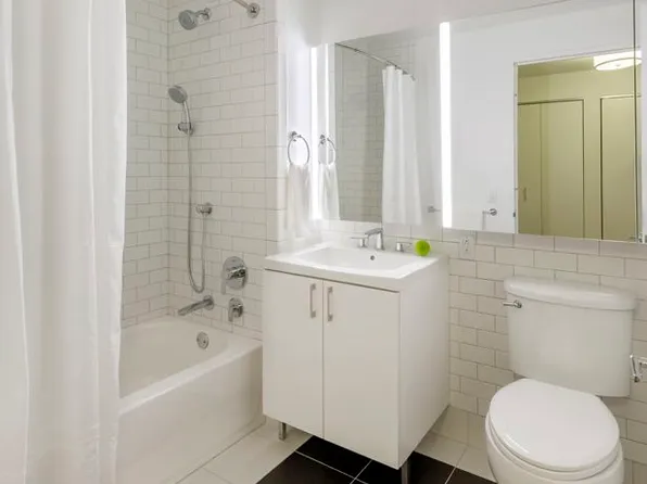 70 Pine Street image 6 of 23