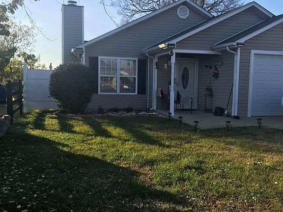 3rd image of 604 Jennings Dr