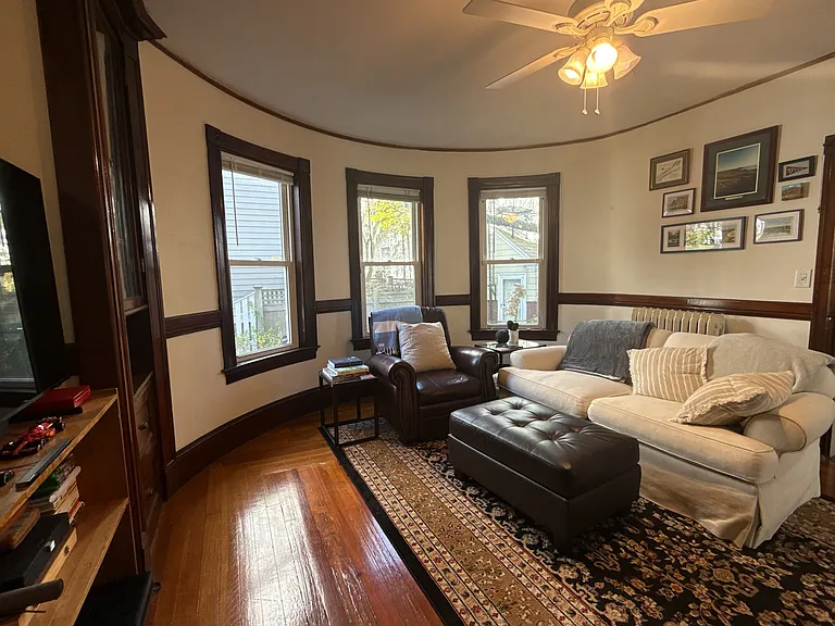 69 Wendell St #1R — Photo 2
